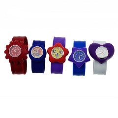 Дешевый промотирования Multi Style Colorful carton kids watch